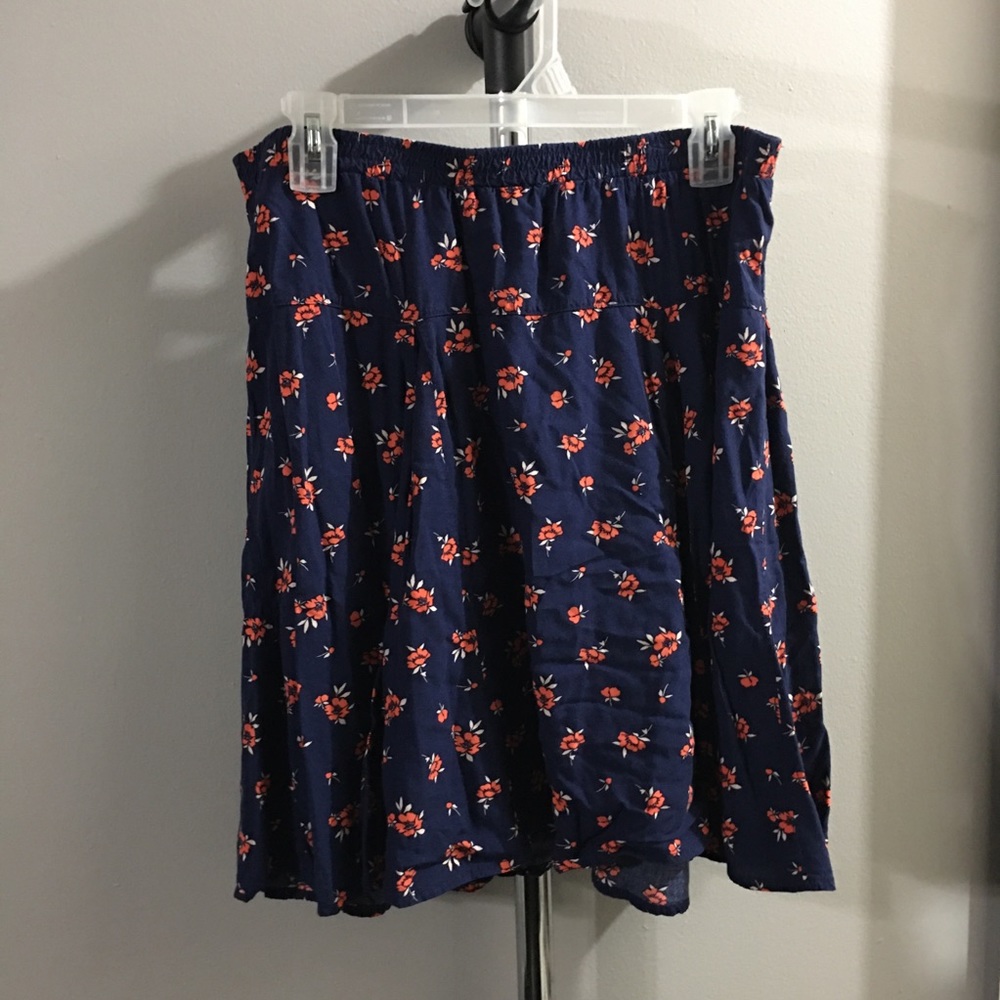 OLD NAVY | skirt -Navy/pink floral